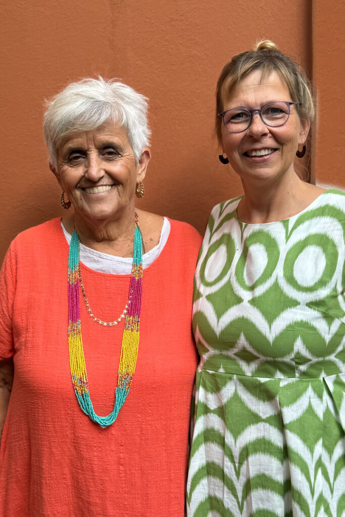 Rosita Arvigo und Regina Scharff